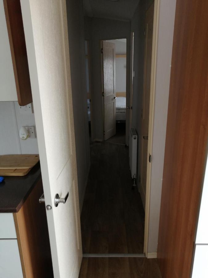 Hotel 617 Seawick Jaywick Sands Esterno foto